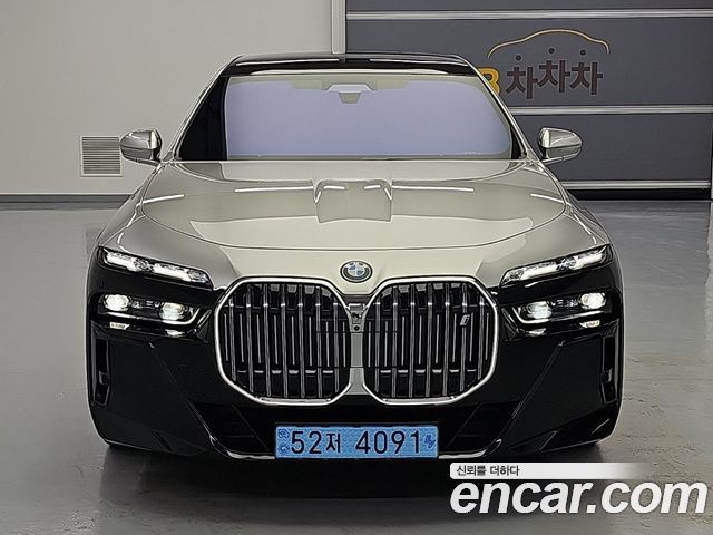 BMW i7 из Кореи Encar