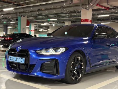 BMW i4 eDrive40 M Sports Pro — пробег 81 500 км — фото 3 из 5