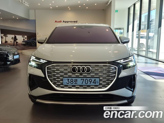 Audi Q4 e-tron 45 Premium Sportback — пробег 4 591 км — фото 3 из 5