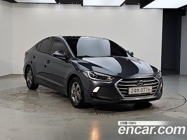 Hyundai AVANTE 1.6 e-VGT SMART — пробег 185 612 км — фото 2 из 5