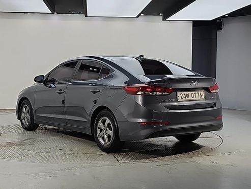 Hyundai AVANTE 1.6 e-VGT SMART — пробег 185 612 км — фото 3 из 5