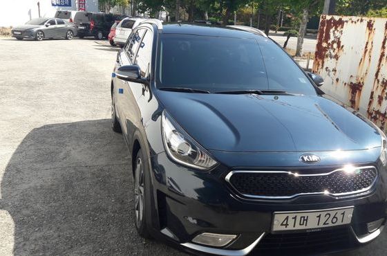 Kia Niro Prestige — пробег 98 081 км — фото 3 из 5