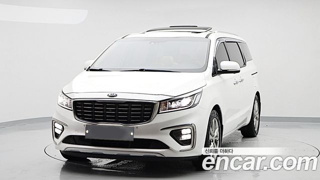 Kia Carnival из Кореи Encar