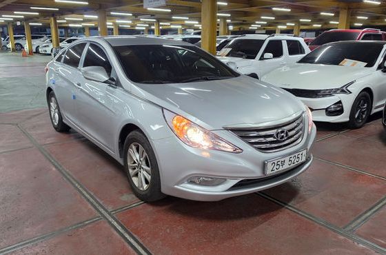 Hyundai Sonata LPi Luxury — пробег 187 912 км — фото 3 из 5