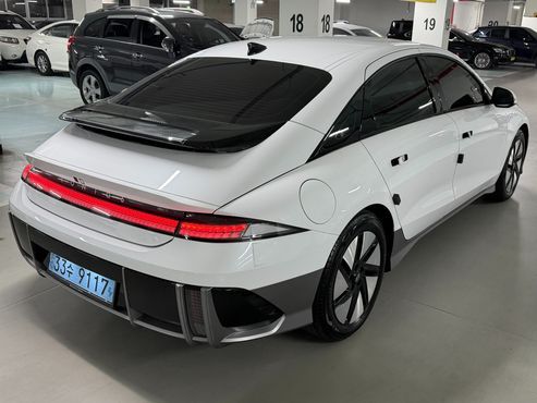 Hyundai Ioniq6 Long Range AWD Exclusive + — пробег 97 244 км — фото 2 из 5