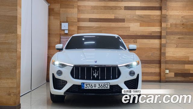 Maserati Levante 3.0 AWD GranSport — пробег 76 235 км — фото 3 из 5