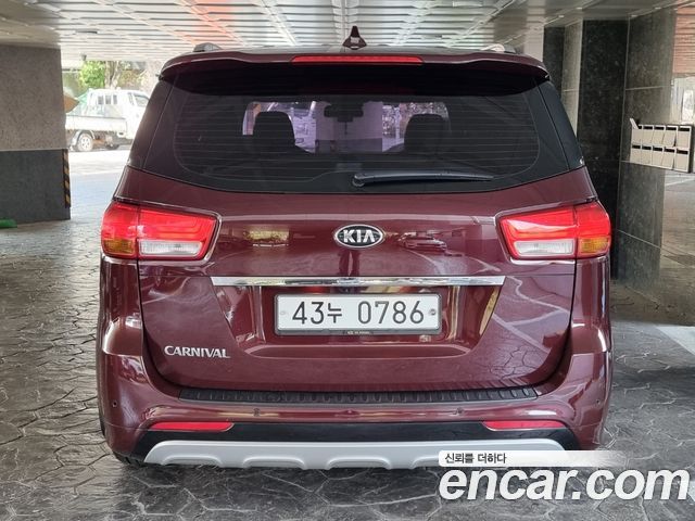 Kia Carnival из Кореи Encar