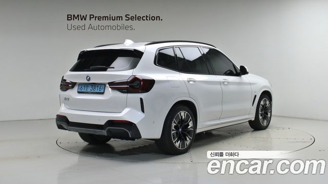 BMW iX3 M Sports — пробег 27 545 км — фото 2 из 5