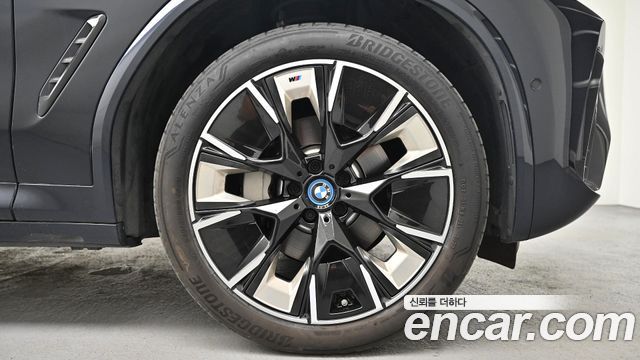 BMW iX3 M Sports — пробег 88 460 км — фото 5 из 5