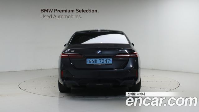 BMW i5 eDrive 40 M Sport — пробег 55 806 км — фото 4 из 5