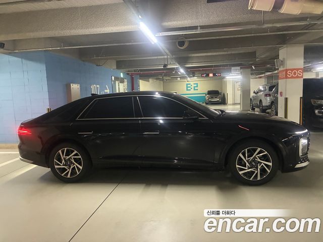 Hyundai Grandeur Premium — пробег 800 км — фото 3 из 5