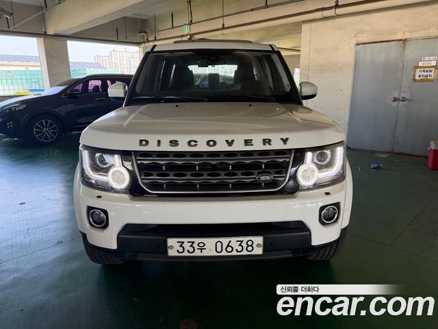 Land Rover Discovery 3.0 SDV6 SE — пробег 300 799 км — фото 2 из 5