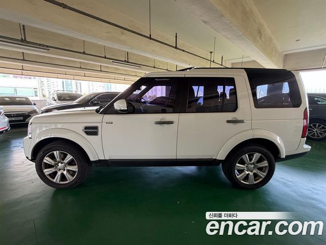 Land Rover Discovery 3.0 SDV6 SE — пробег 300 799 км — фото 3 из 5