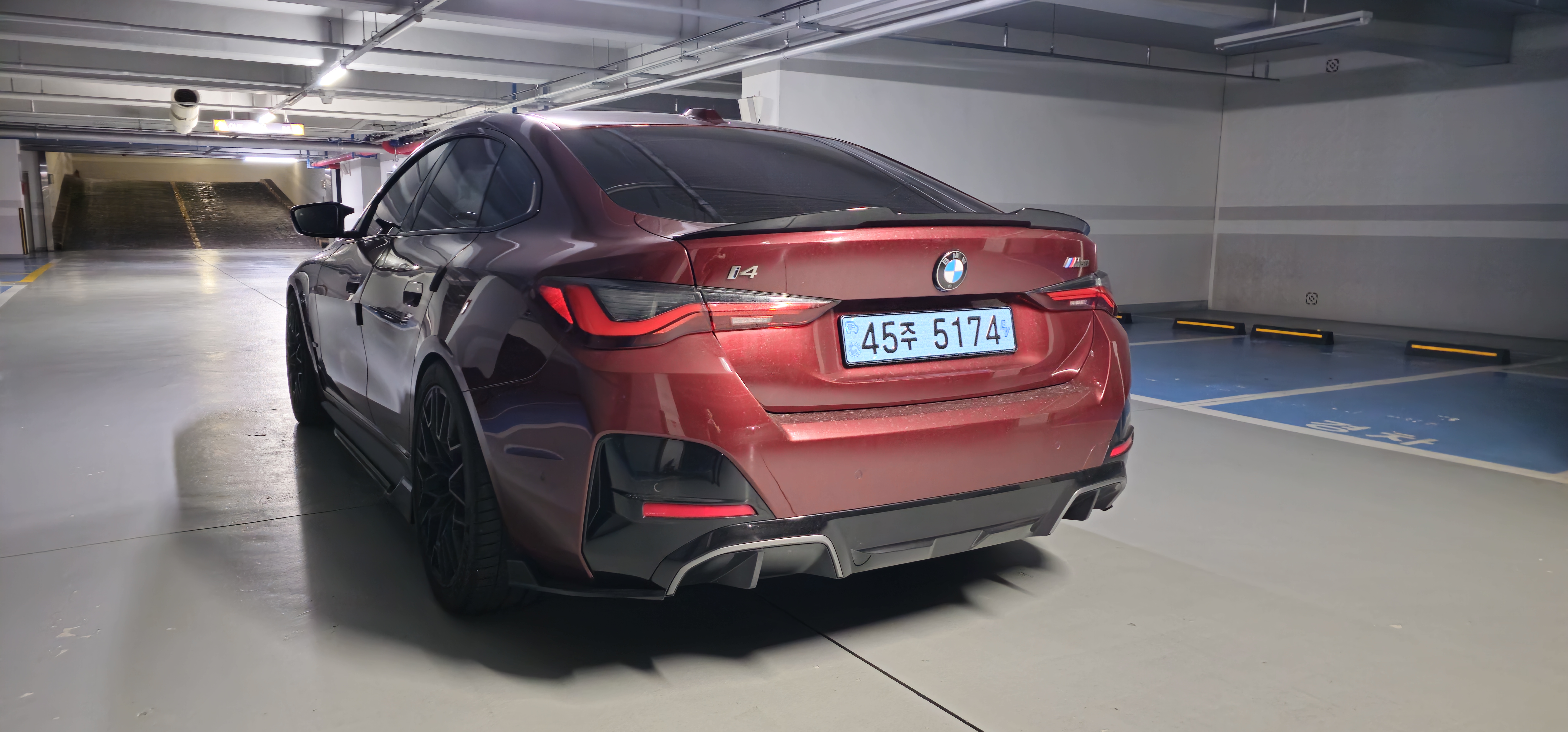 BMW i4 M50 Pro — пробег 46 900 км — фото 4 из 5