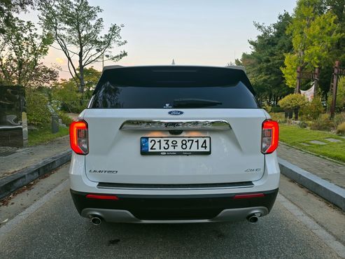 Ford Explorer 2.3 LimIted 4WD — пробег 64 260 км — фото 4 из 5