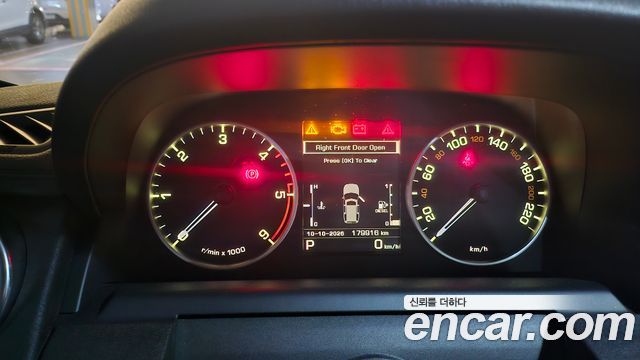 Land Rover Discovery 3.0 SDV6 SE — пробег 180 100 км — фото 3 из 5