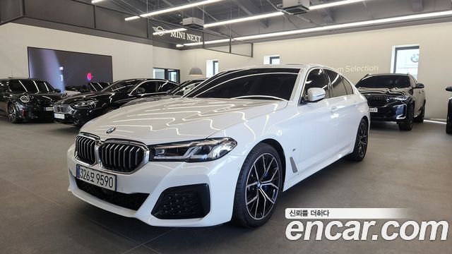 BMW 5-Series 530i M Sport Package — пробег 34 654 км — фото 1 из 5