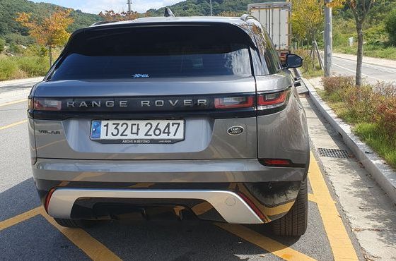 Land Rover Range Rover Velar 2.0 P250 R-Dynamic SE — пробег 78 000 км — фото 3 из 5