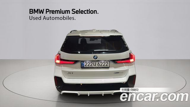 BMW X1 xDrive 20i M Sport — пробег 16 901 км — фото 3 из 5