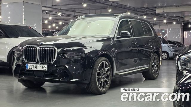 BMW X7 xDrive 40i M Sport 6STR — пробег 11 200 км — фото 2 из 5
