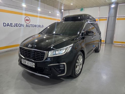 Kia Carnival 9-Seater Prstige — пробег 78 384 км — фото 1 из 5