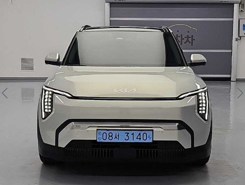 Kia EV3 Standard 2WD Earth — пробег 24 966 км — фото 1 из 5