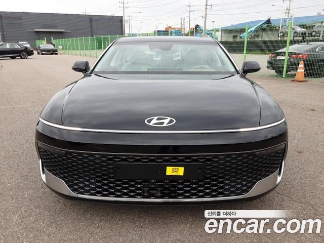 Hyundai Grandeur Premium — пробег 1 км — фото 1 из 5