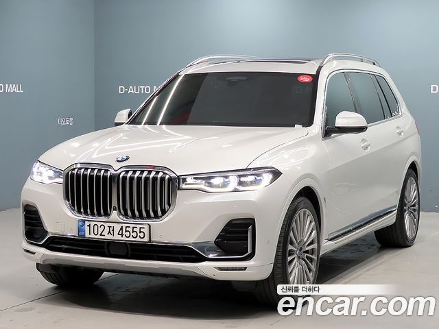 BMW X7 xDrive 40i Design Pure Excellence 7-Seater — пробег 92 600 км — фото 1 из 5