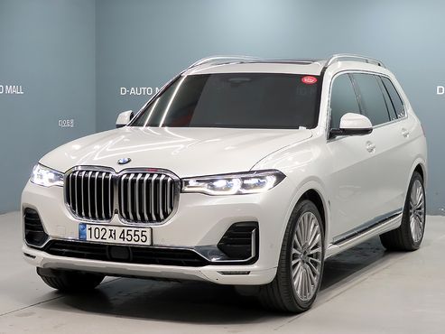 BMW X7 xDrive 40i Design Pure Excellence 7-Seater — пробег 92 600 км — фото 1 из 5