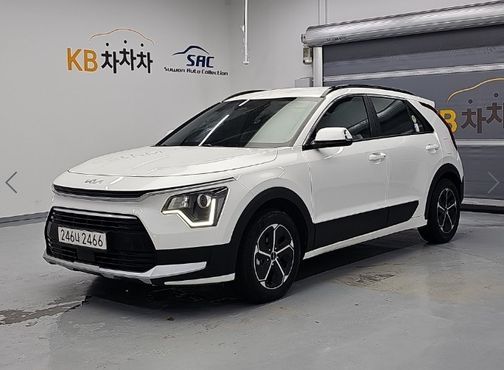 Kia Niro Prestige — пробег 15 748 км — фото 1 из 5