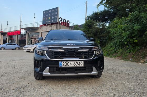 Kia Seltos Gasoline 1.6 Turbo 2WD Prestige — пробег 30 000 км — фото 3 из 5