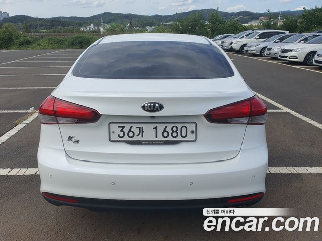 Kia K3 Trendy Style — пробег 112 000 км — фото 4 из 5