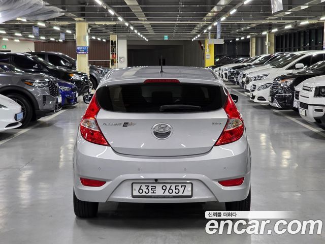 Hyundai Accent Diesel WIT 1.6 VGT Modern — пробег 136 100 км — фото 3 из 5