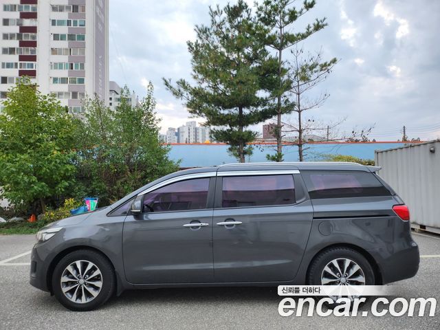Kia Carnival из Кореи Encar