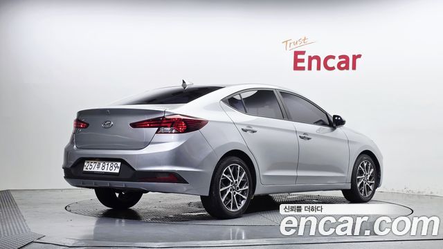Hyundai AVANTE из Кореи Encar