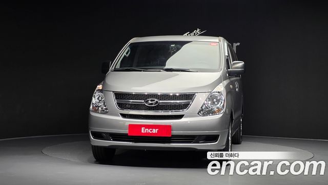 Hyundai Starex 12-Seater Wagon CVX Deluxe — пробег 116 508 км — фото 3 из 5