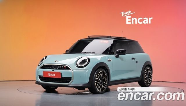 Mini Cooper Favoured — пробег 40 954 км — фото 1 из 5