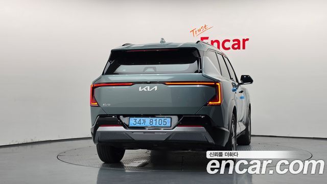 Kia EV5 Long Range 2WD Earth — пробег 7 925 км — фото 4 из 5
