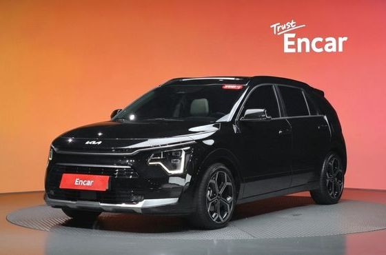 Kia Niro Signature — пробег 63 328 км — фото 1 из 5