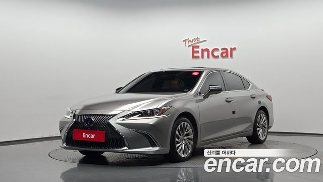 Lexus ES Luxury Plus — пробег 82 084 км — фото 1 из 5