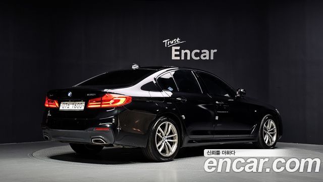 BMW 5-Series 530i xDrive M Sport Package Plus — пробег 65 184 км — фото 2 из 5