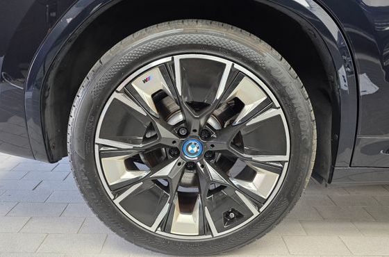 BMW iX3 M Sports — пробег 26 393 км — фото 5 из 5