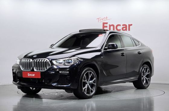 BMW X6 xDrive40i M Sport — пробег 43 030 км — фото 1 из 5