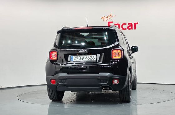Jeep Renegade 1.3 Limited — пробег 23 698 км — фото 4 из 5