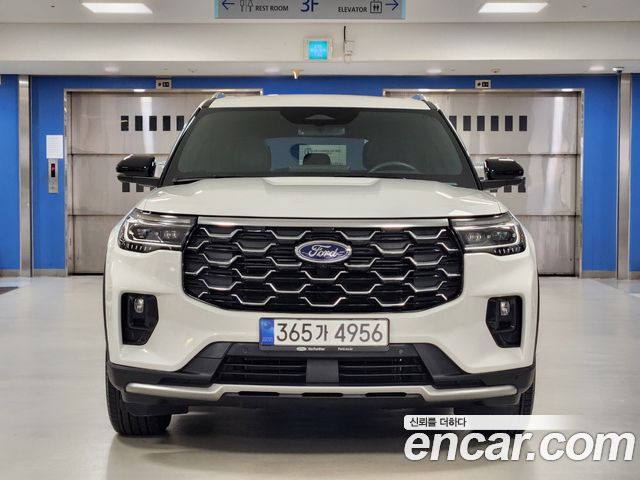 Ford Explorer 2.3 Platinum 4WD — пробег 21 736 км — фото 3 из 5