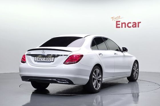 Mercedes-Benz C-Class C220 d Avantgarde — пробег 112 762 км — фото 2 из 5