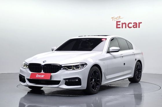 BMW 5-Series 530i M Sport Package Plus — пробег 111 447 км — фото 1 из 5