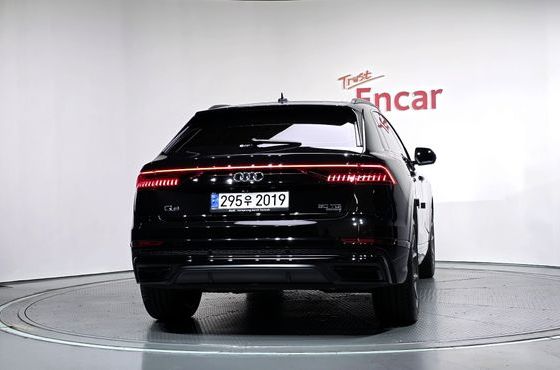 Audi Q8 50 TDI Quattro Premium — пробег 29 806 км — фото 4 из 5