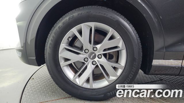 Genesis GV70 2.5T Gasoline 2WD — пробег 68 058 км — фото 5 из 5