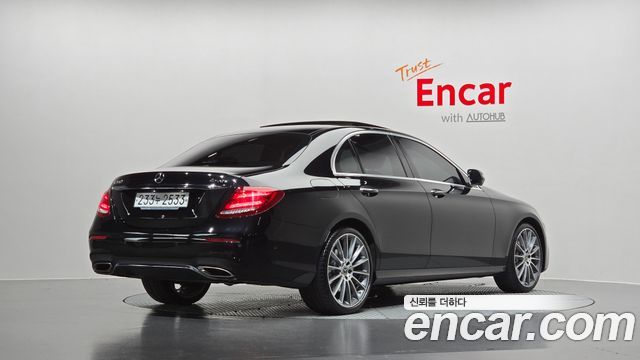 Mercedes-Benz E-Class E350 4MATIC AMG Line — пробег 24 864 км — фото 2 из 5